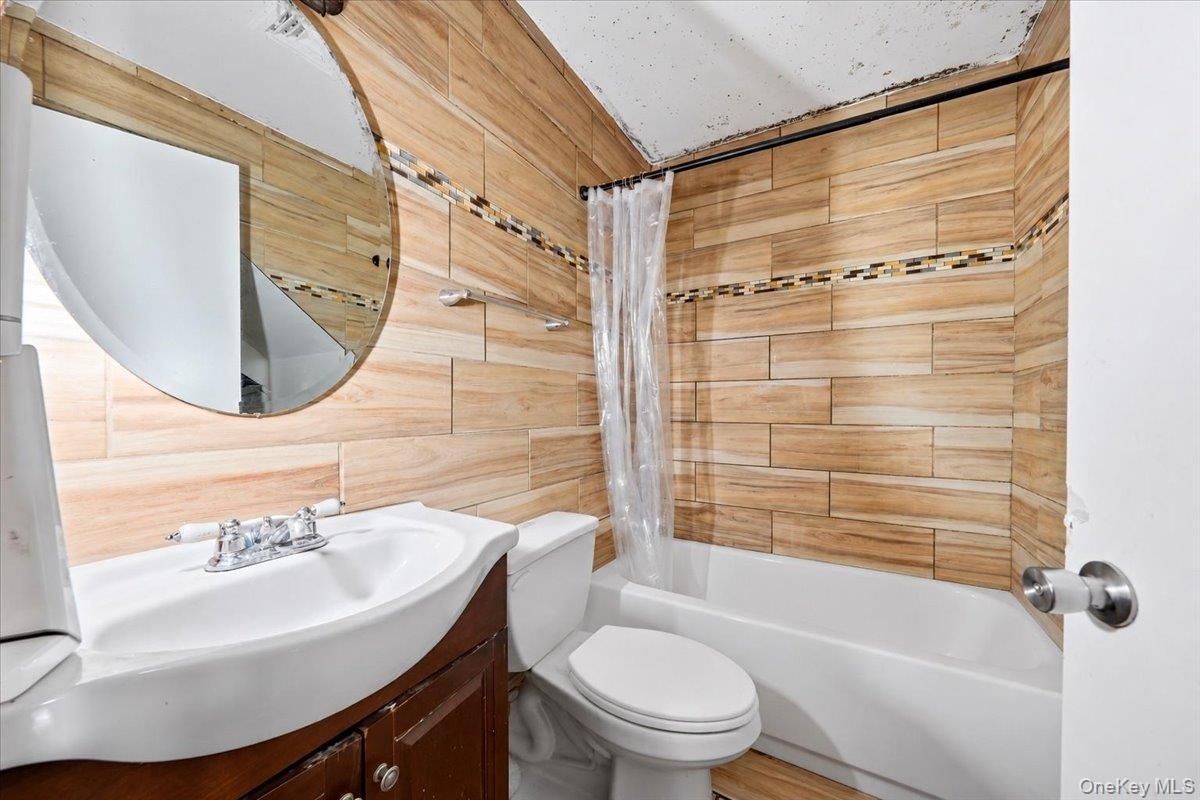 Single Family E 155th Street  Bronx, NY 10455, MLS-1061001-19