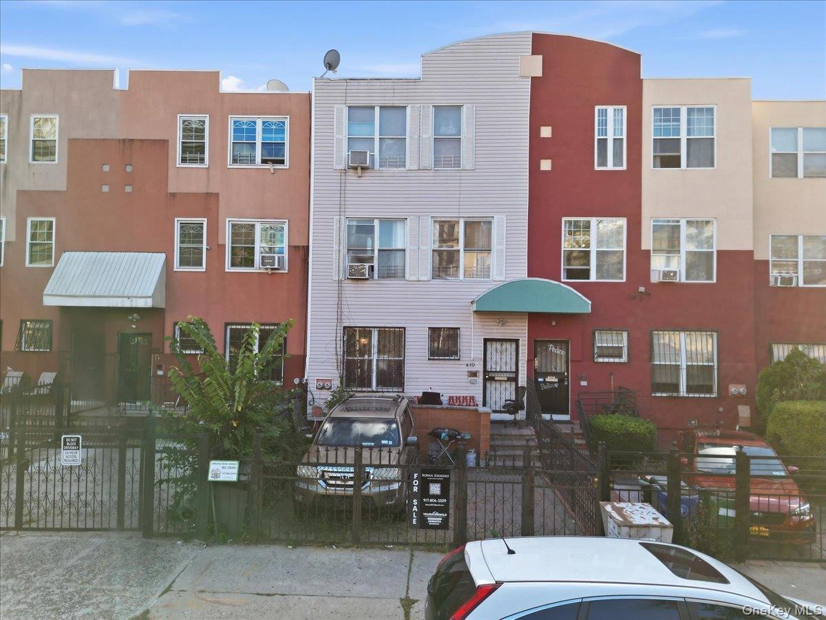 Single Family E 155th Street  Bronx, NY 10455, MLS-1061001-2