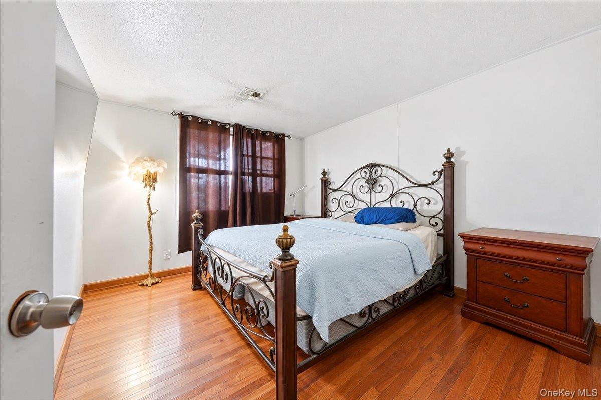Single Family E 155th Street  Bronx, NY 10455, MLS-1061001-21