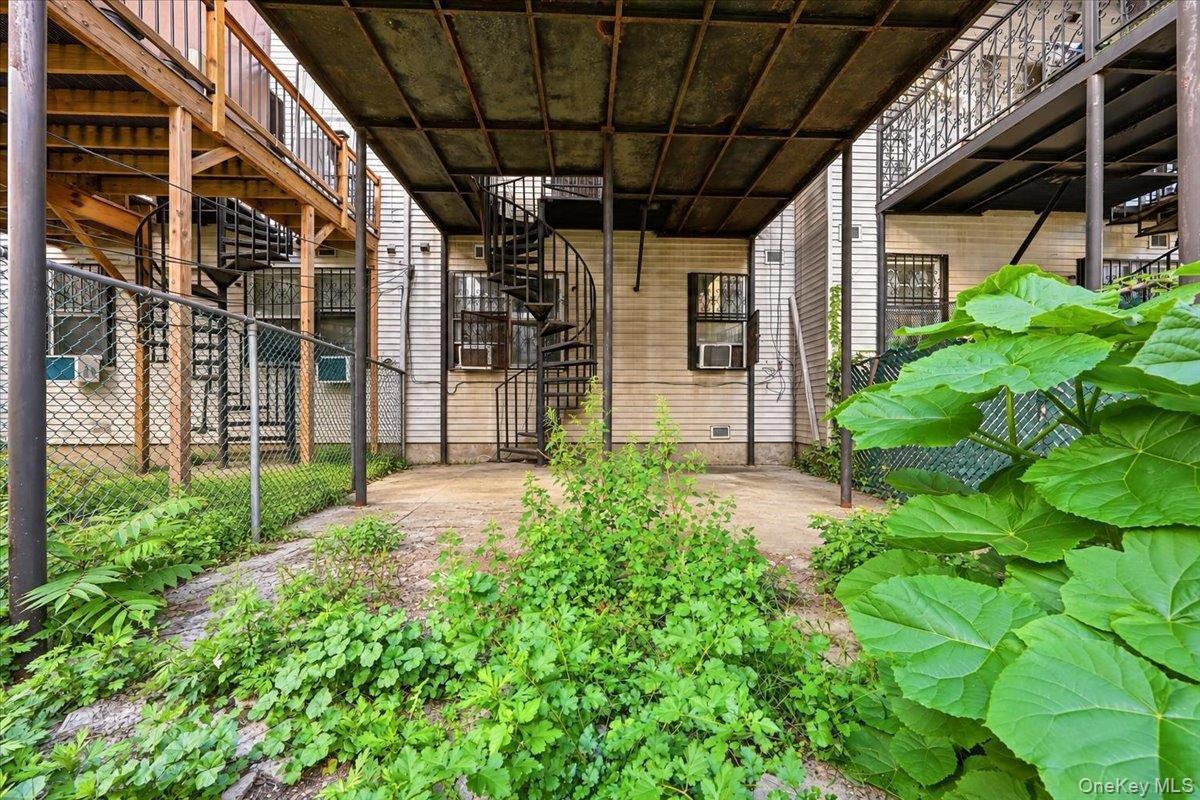 Single Family E 155th Street  Bronx, NY 10455, MLS-1061001-29