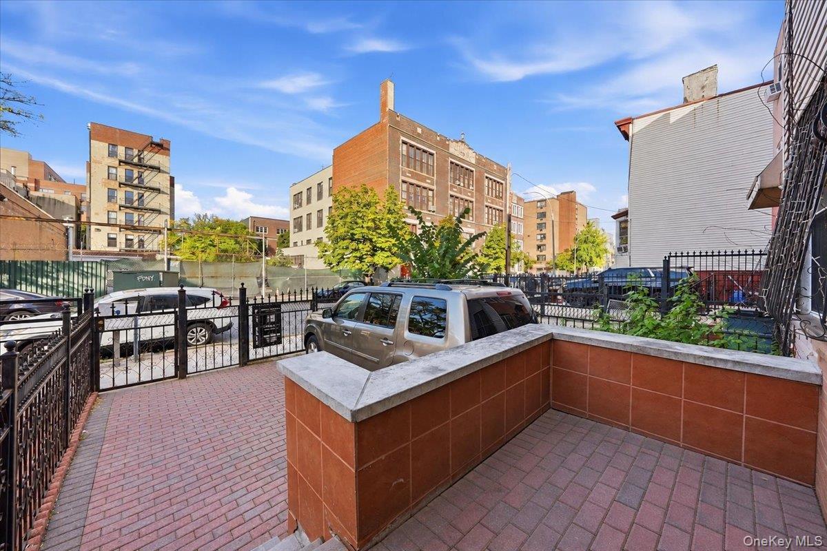 Single Family E 155th Street  Bronx, NY 10455, MLS-1061001-33