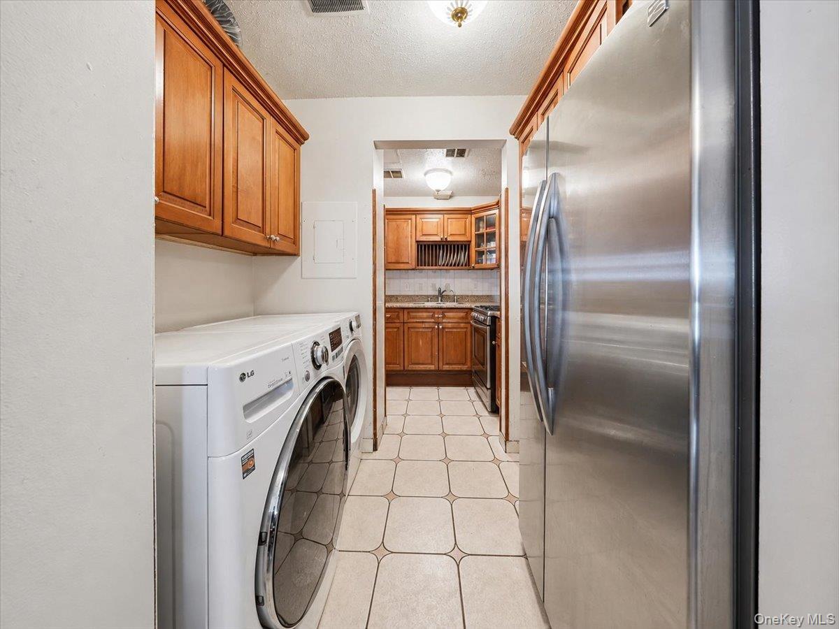 Single Family E 155th Street  Bronx, NY 10455, MLS-1061001-8
