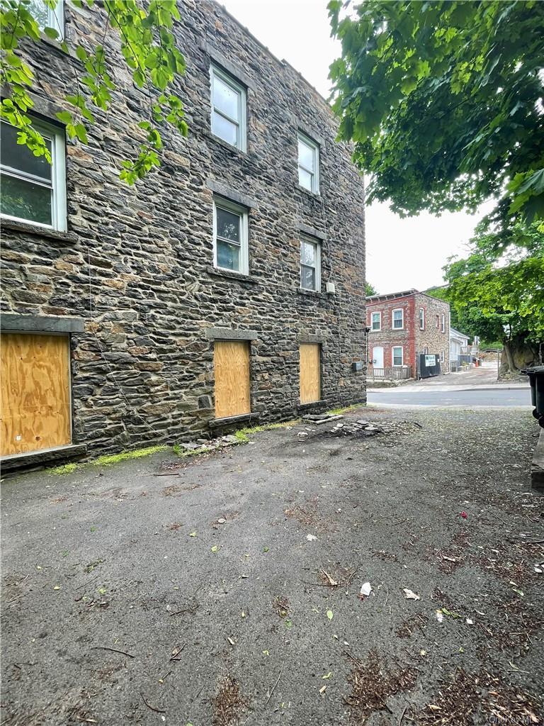 Single Family Fox Island Road  Westchester County, NY 10573, MLS-1061026-27