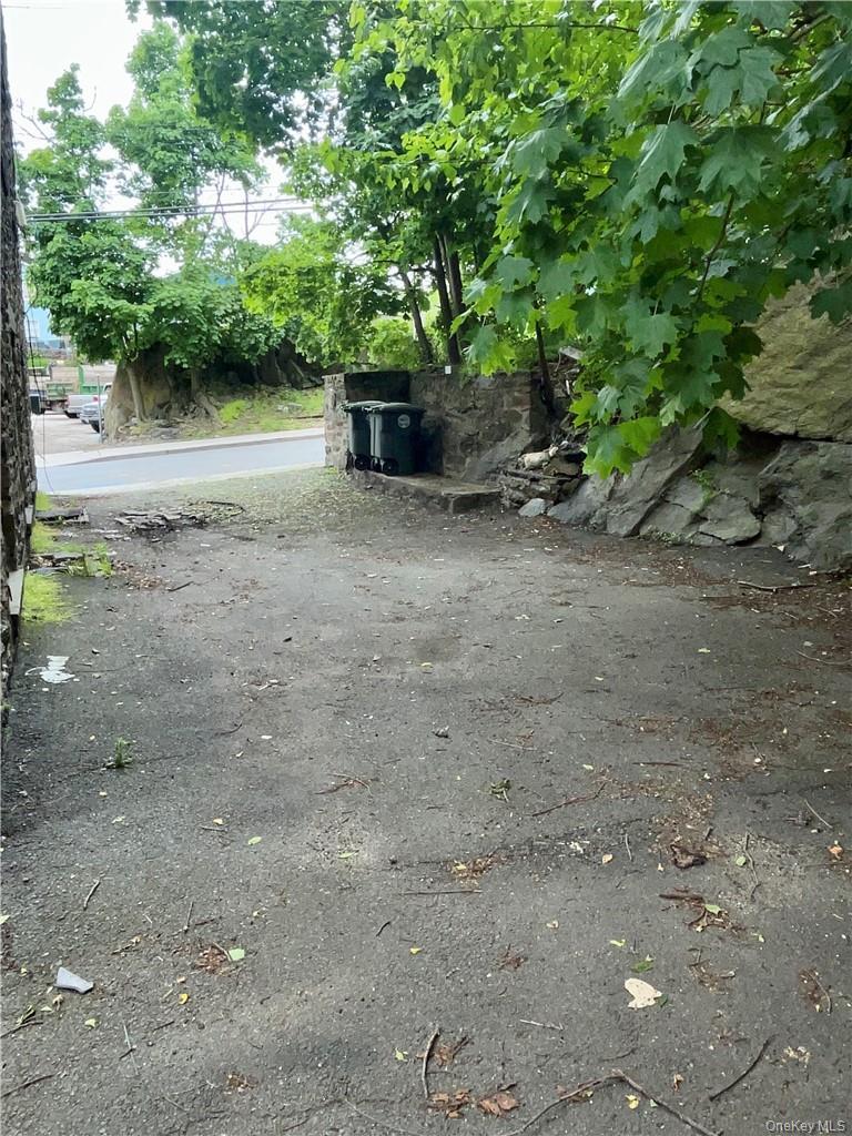 Single Family Fox Island Road  Westchester County, NY 10573, MLS-1061026-28
