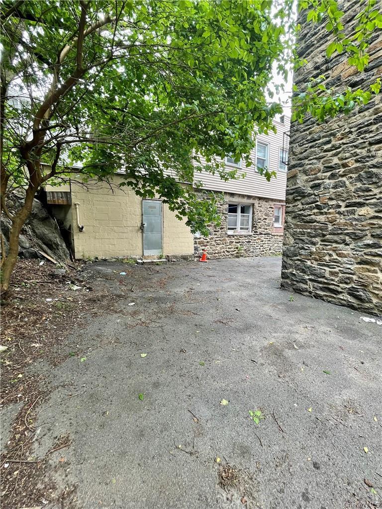 Single Family Fox Island Road  Westchester County, NY 10573, MLS-1061026-29