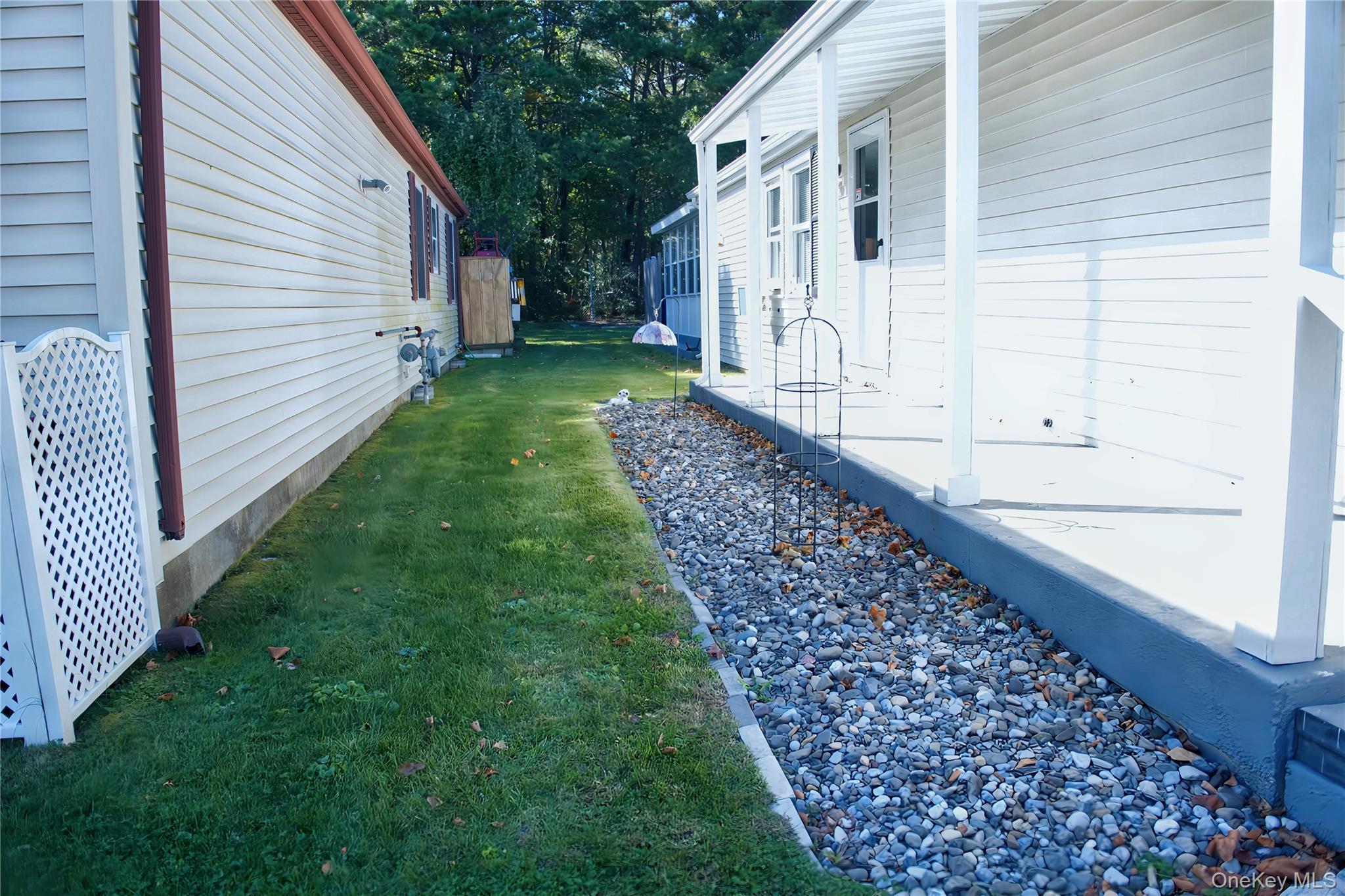 Single Family Village Green Circle W Suffolk County, NY 11949, MLS-1061085-7