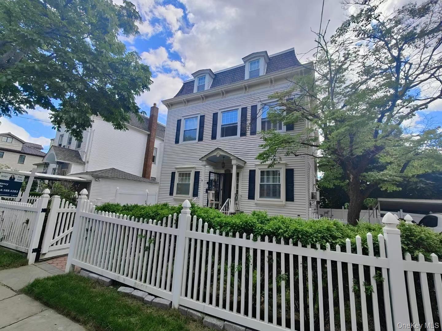 Single Family 150th Street Queens, NY 11357, MLS-1061226-2