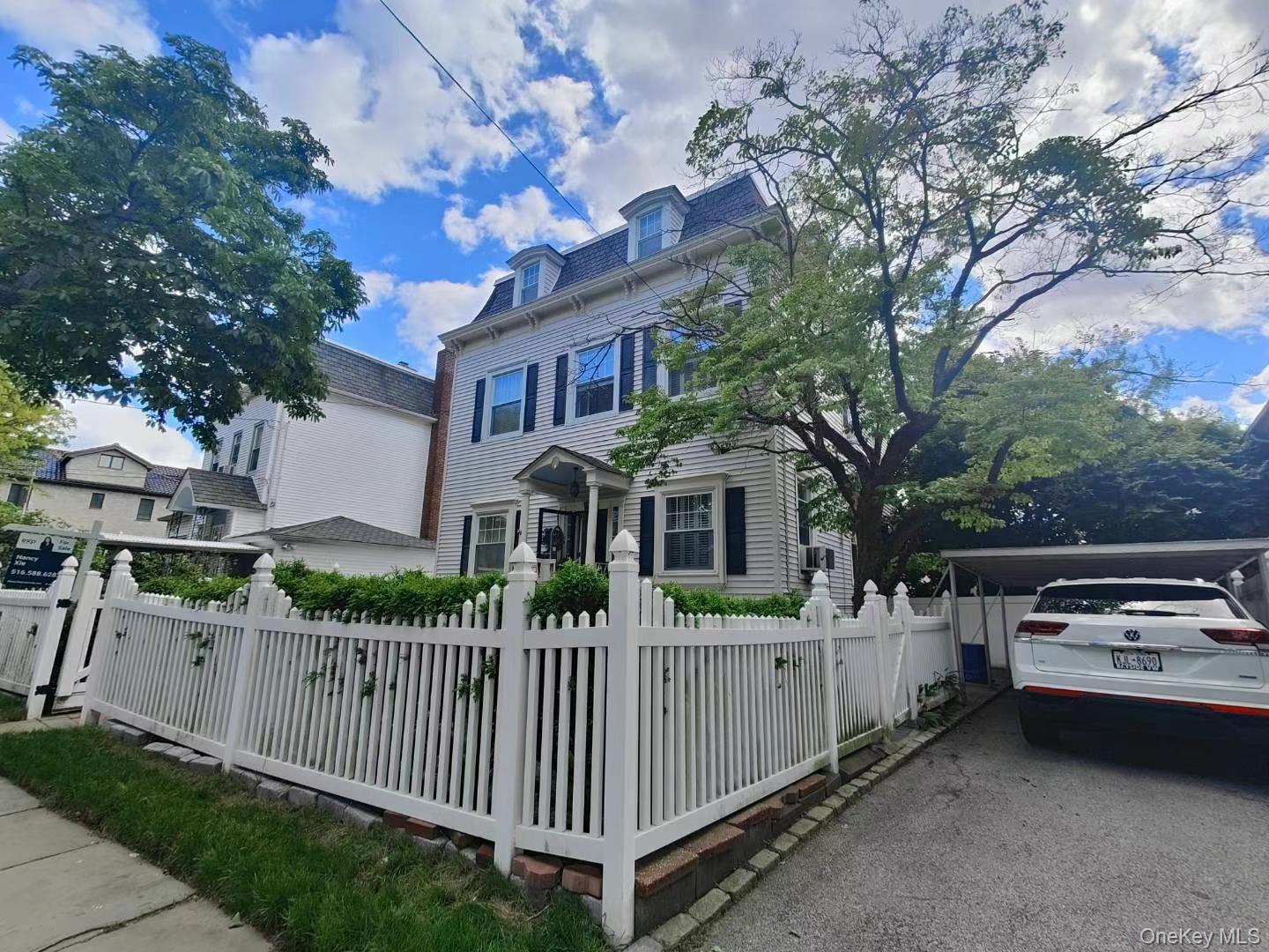 Single Family 150th Street Queens, NY 11357, MLS-1061226-3