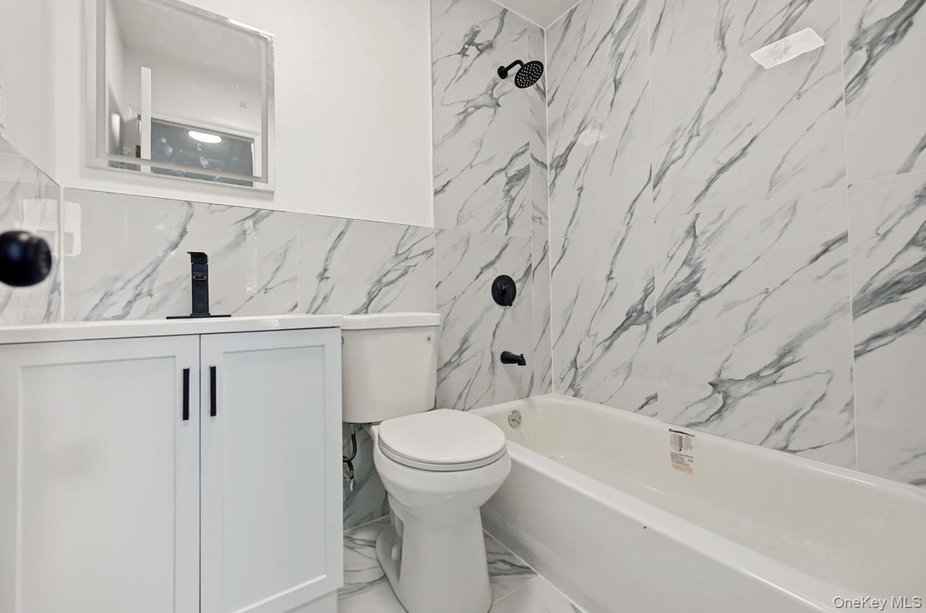 Single Family 77th Avenue Queens, NY 11385, MLS-1061410-11