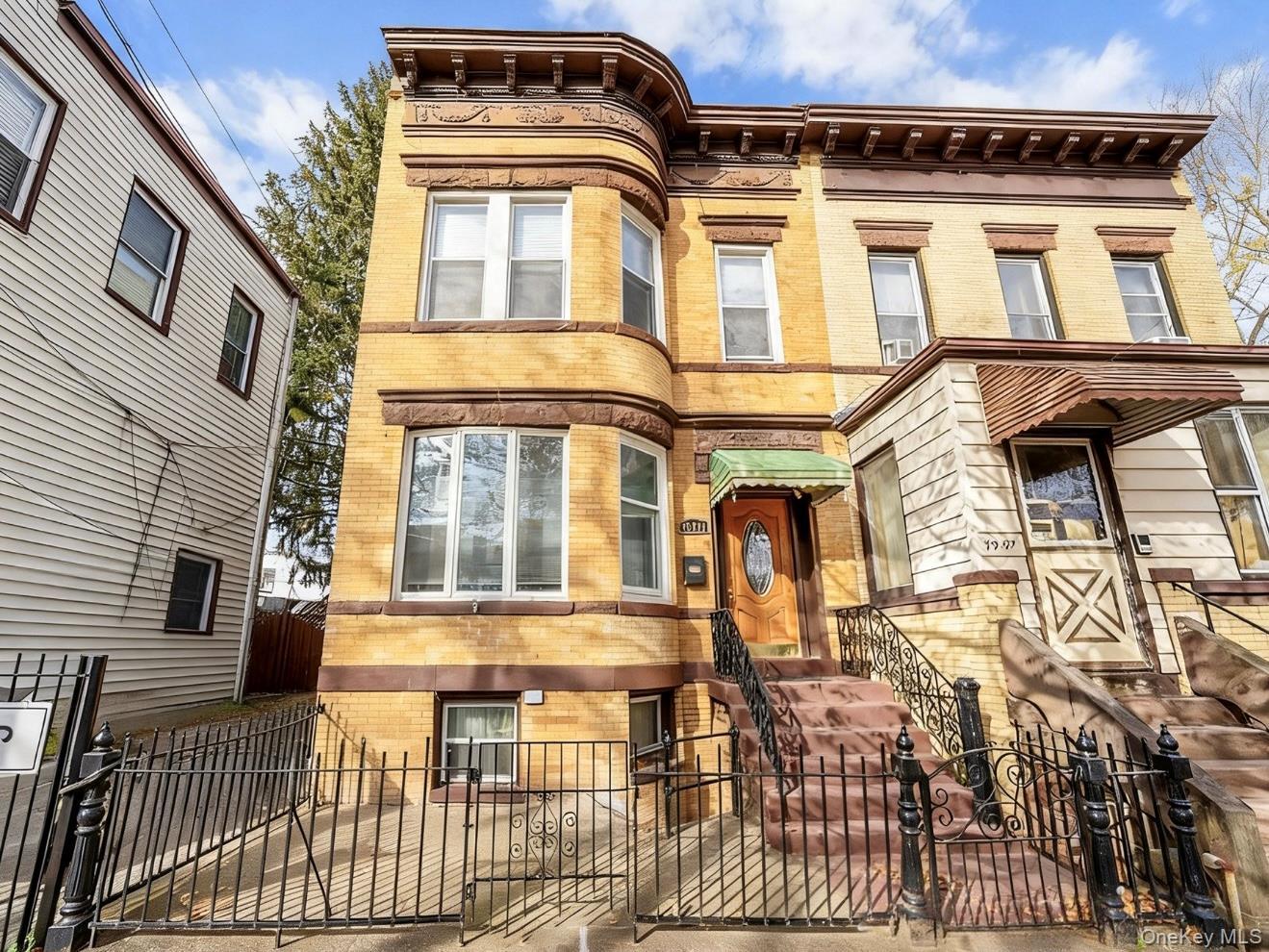 Single Family 77th Avenue Queens, NY 11385, MLS-1061410-2
