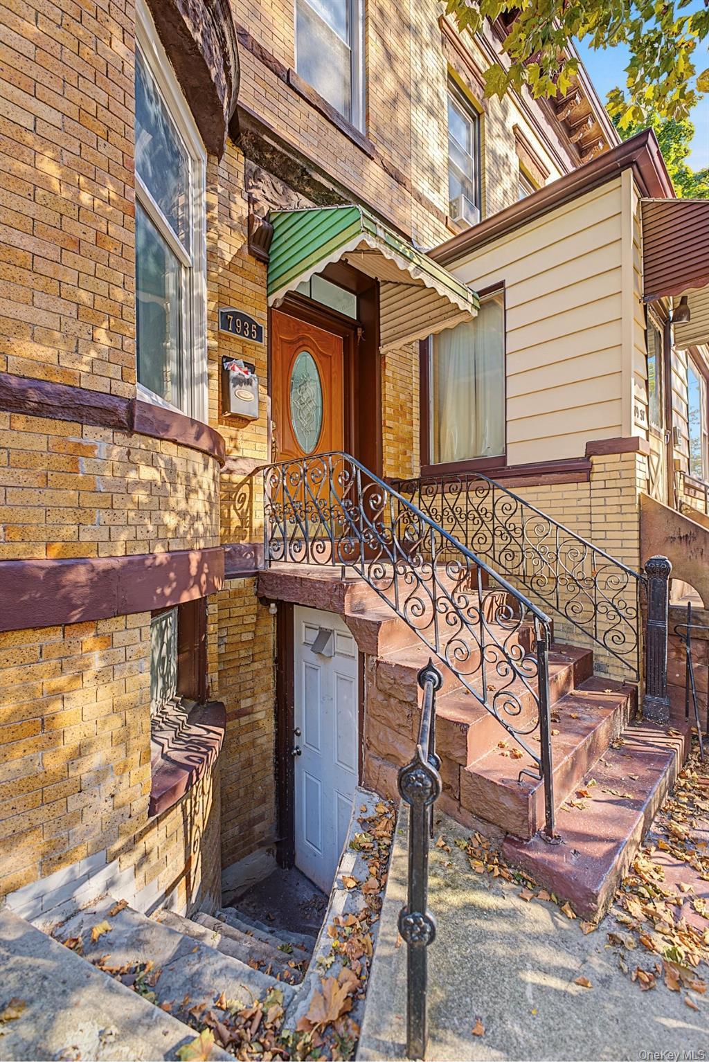 Single Family 77th Avenue Queens, NY 11385, MLS-1061410-36