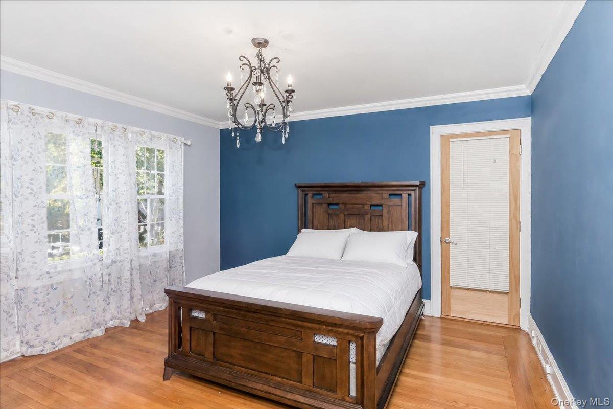 Single Family Clearview Expressway Queens, NY 11361, MLS-1061412-10