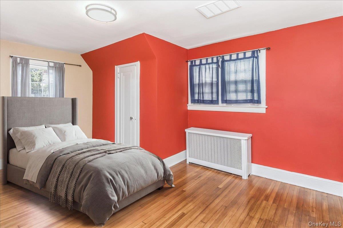 Single Family Clearview Expressway Queens, NY 11361, MLS-1061412-17