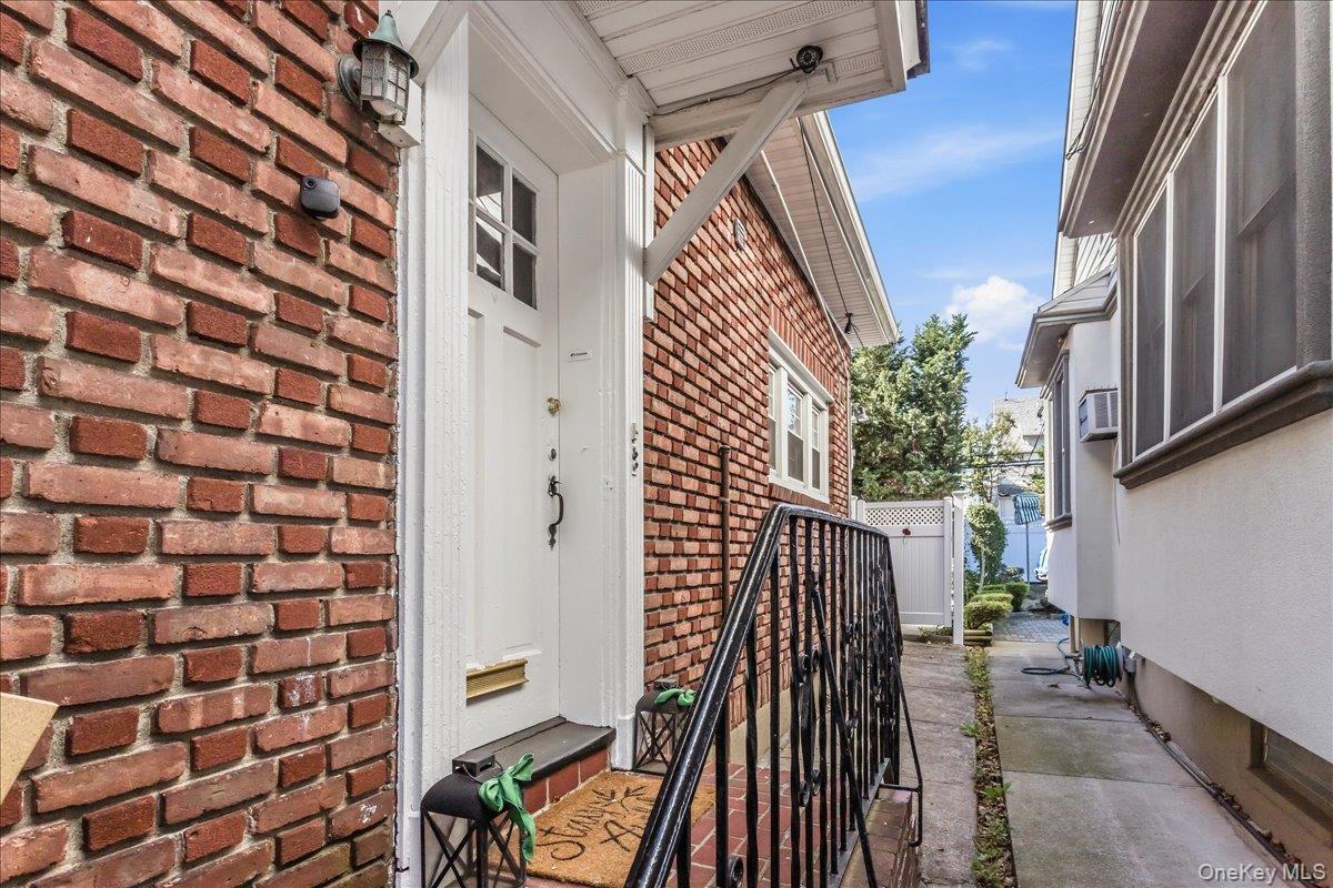 Single Family Clearview Expressway Queens, NY 11361, MLS-1061412-26