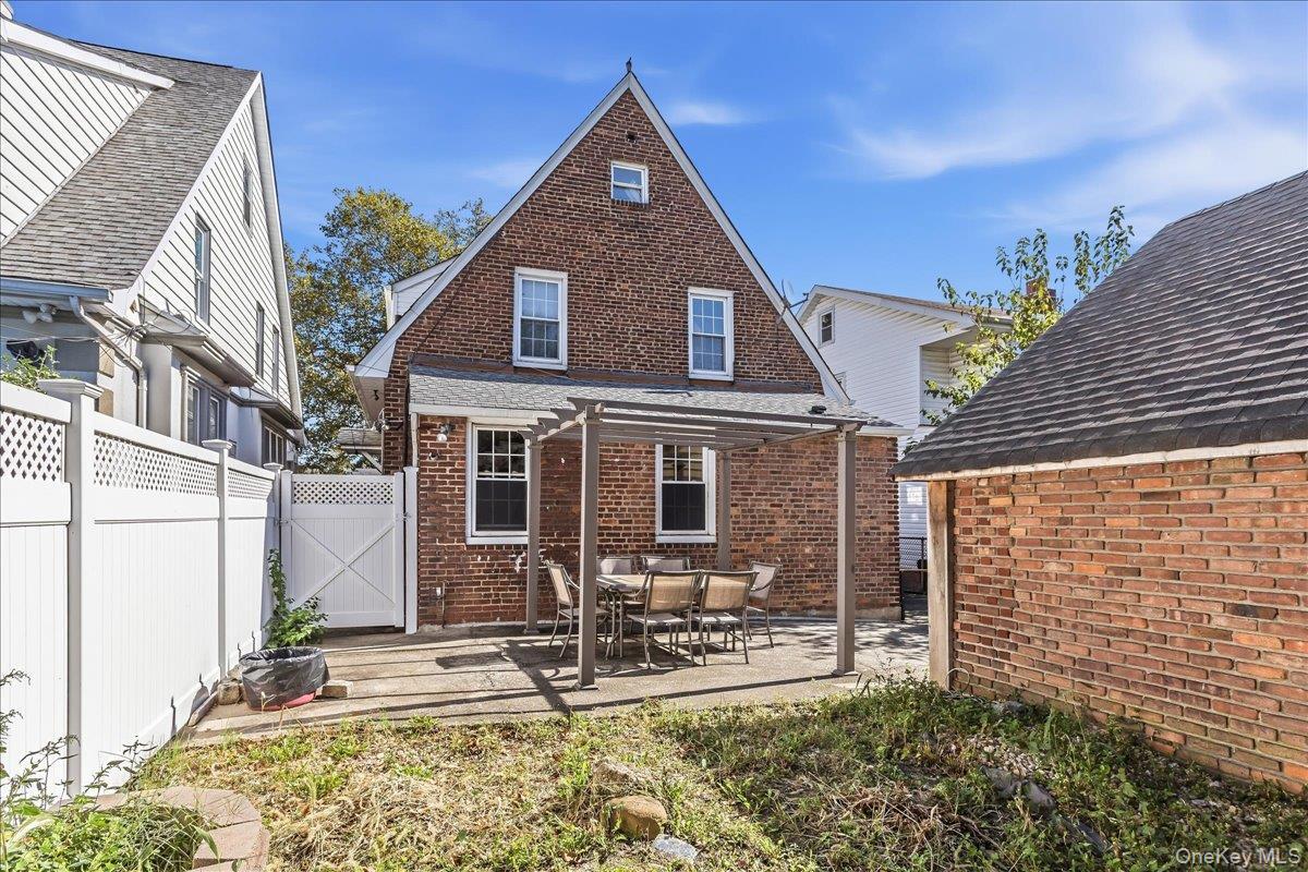 Single Family Clearview Expressway  Queens, NY 11361, MLS-1061412-29