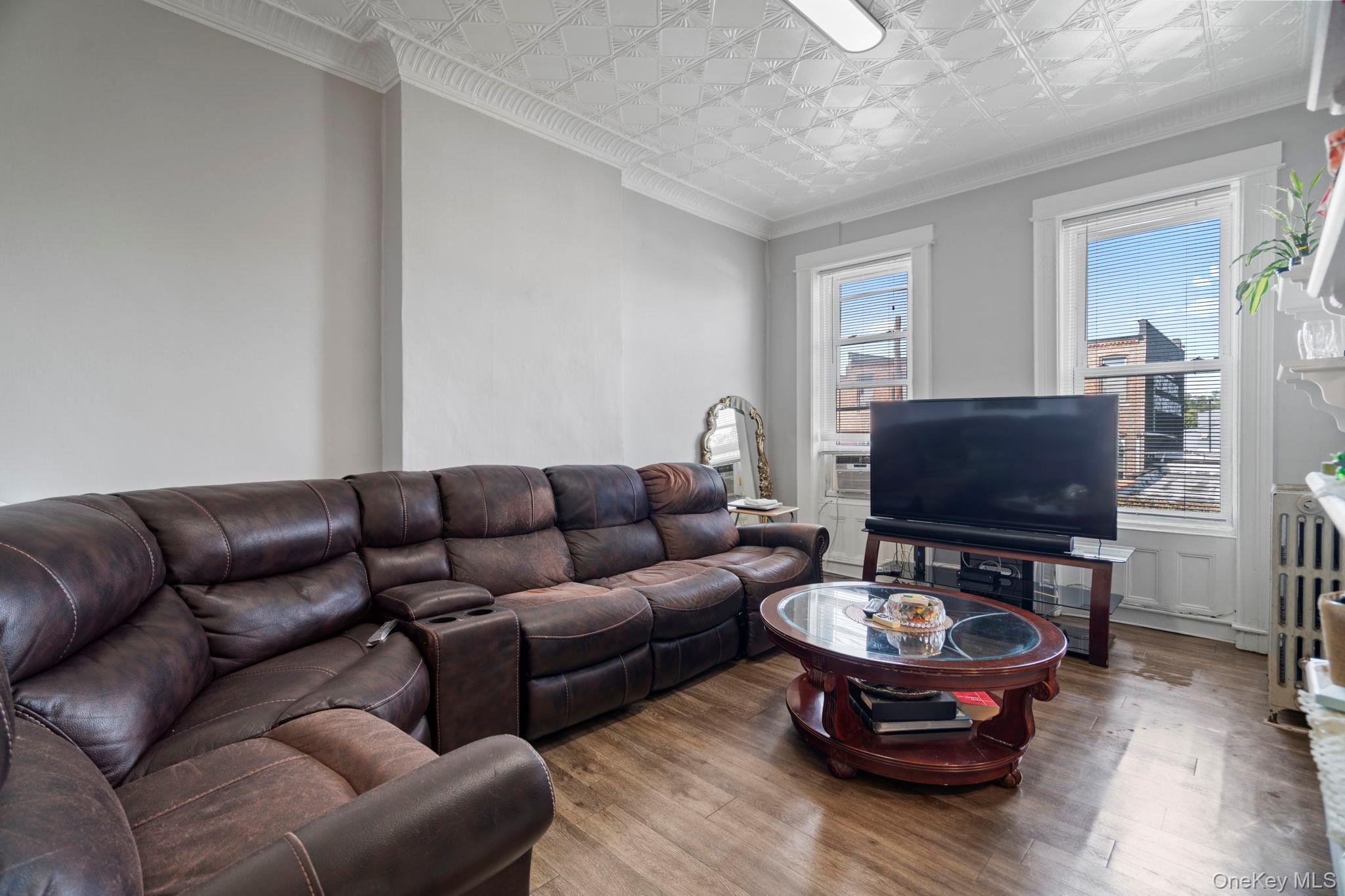 Single Family 74th Avenue Queens, NY 11385, MLS-1061533-31