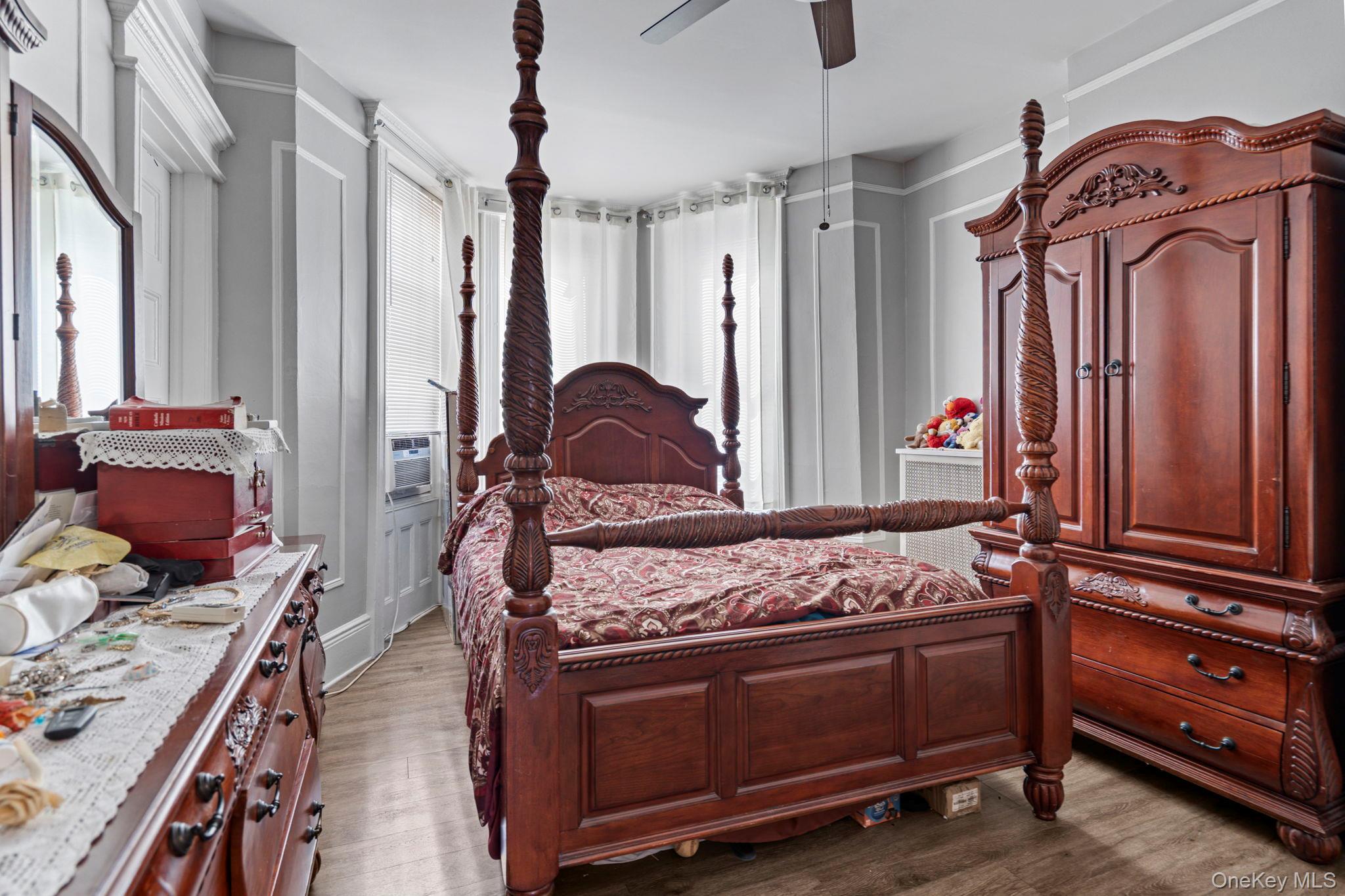 Single Family 74th Avenue Queens, NY 11385, MLS-1061533-38