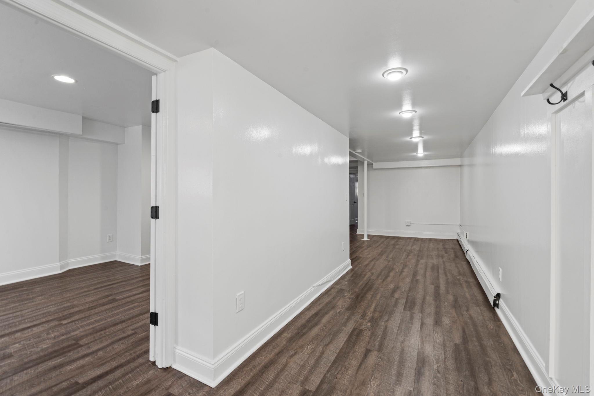 Single Family 74th Avenue Queens, NY 11385, MLS-1061533-4