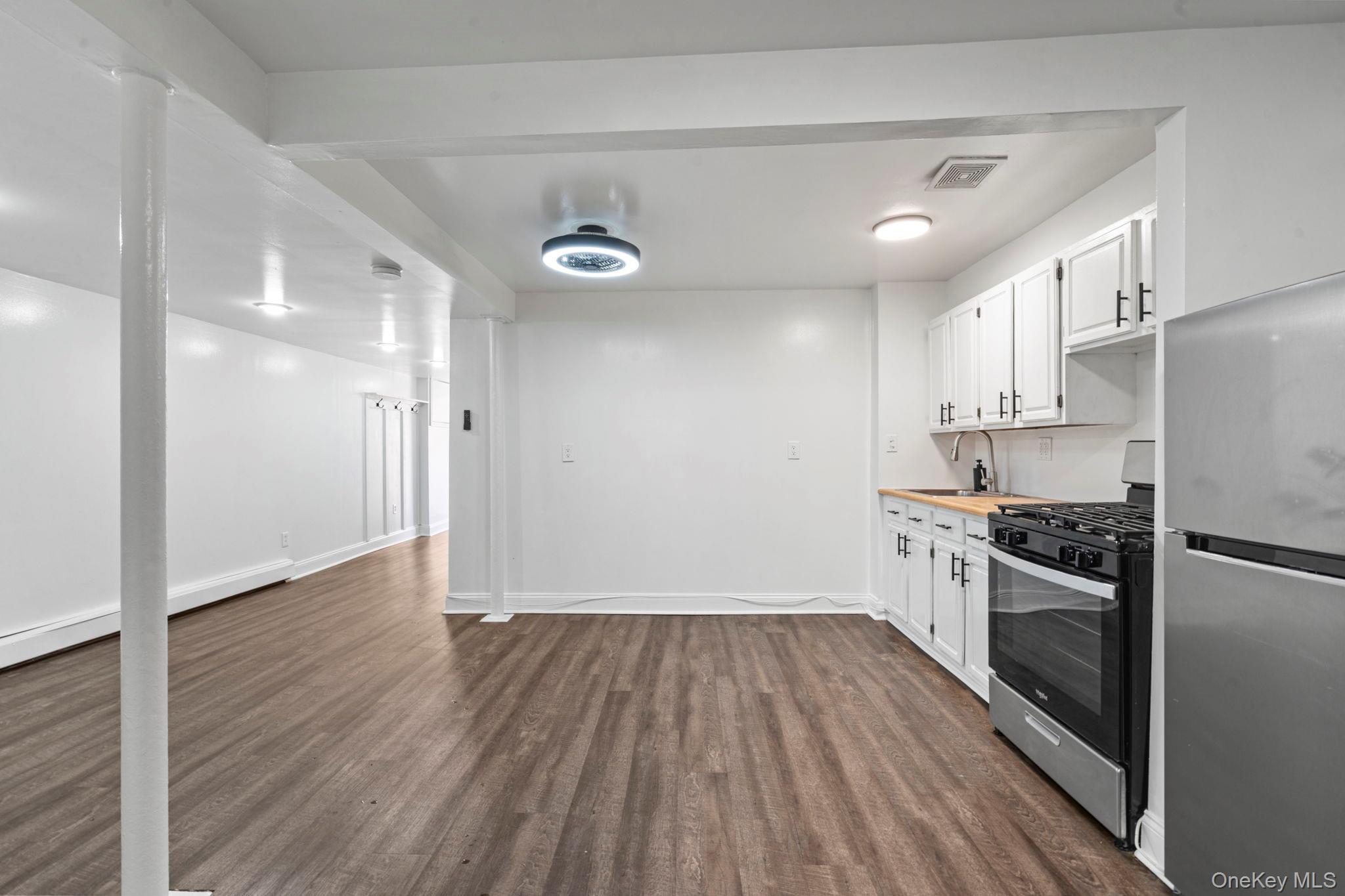 Single Family 74th Avenue Queens, NY 11385, MLS-1061533-9