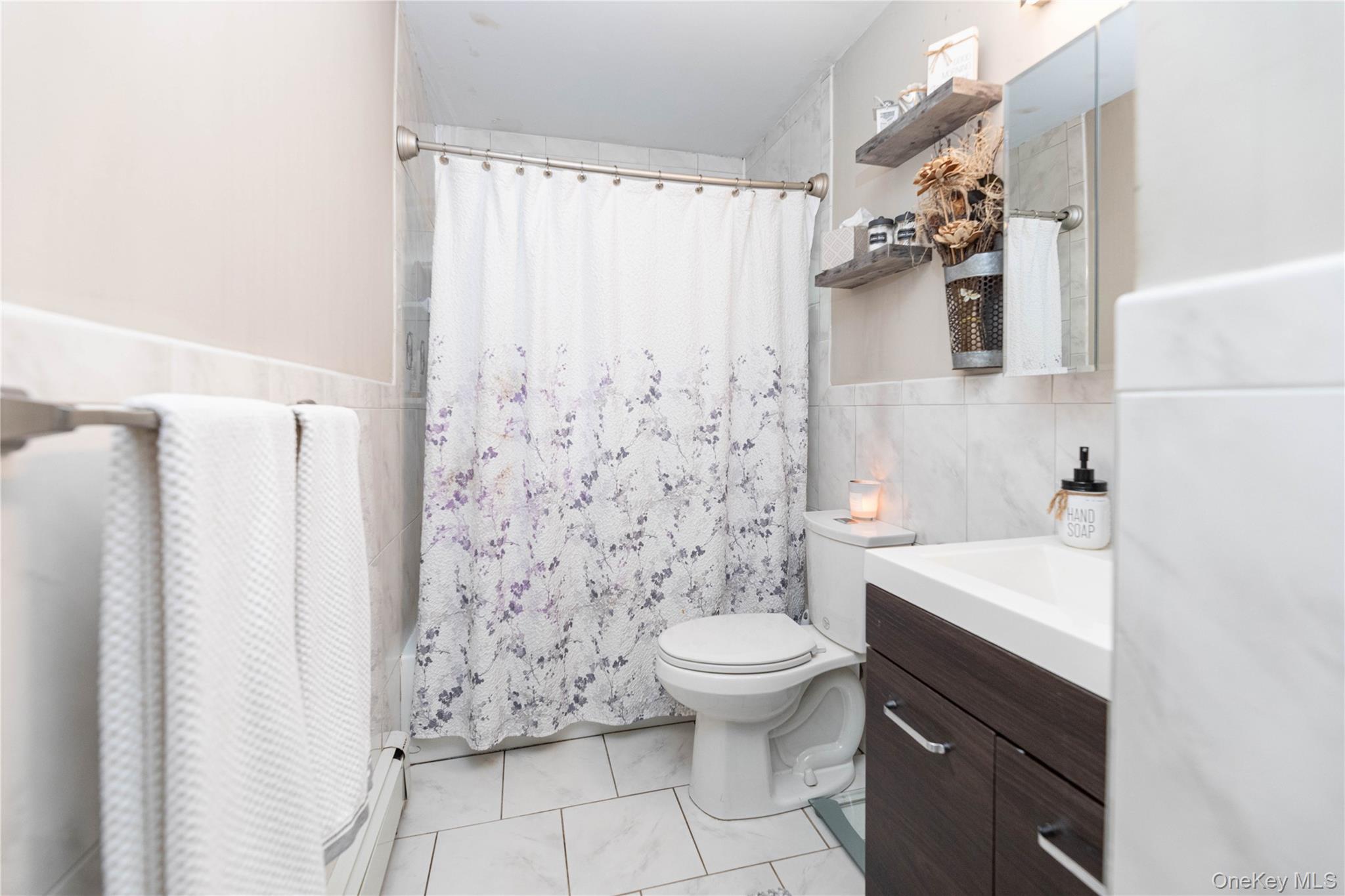 Single Family Dogwood Road Suffolk County, NY 11951, MLS-1061565-10