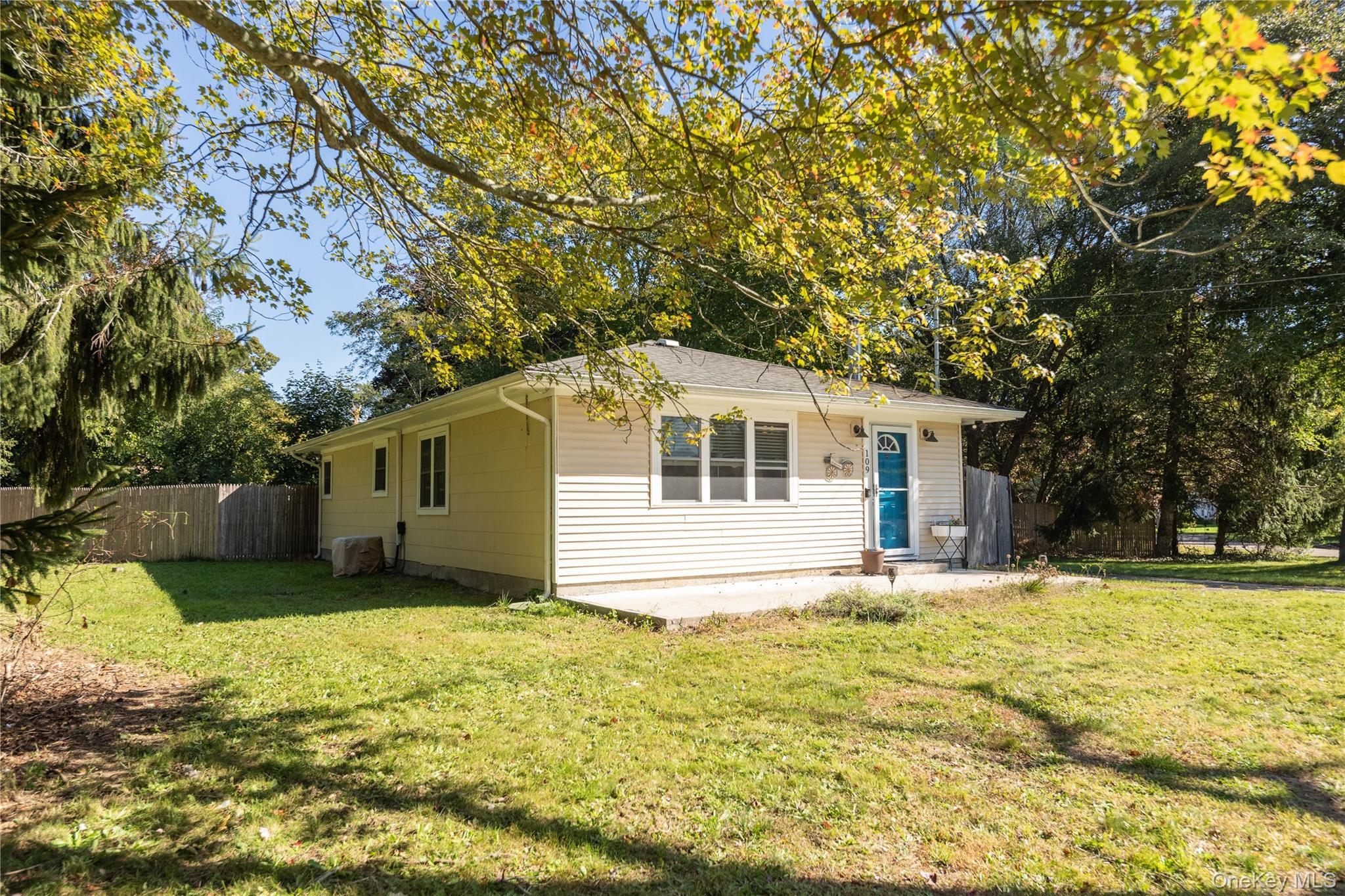 Single Family Dogwood Road Suffolk County, NY 11951, MLS-1061565-2