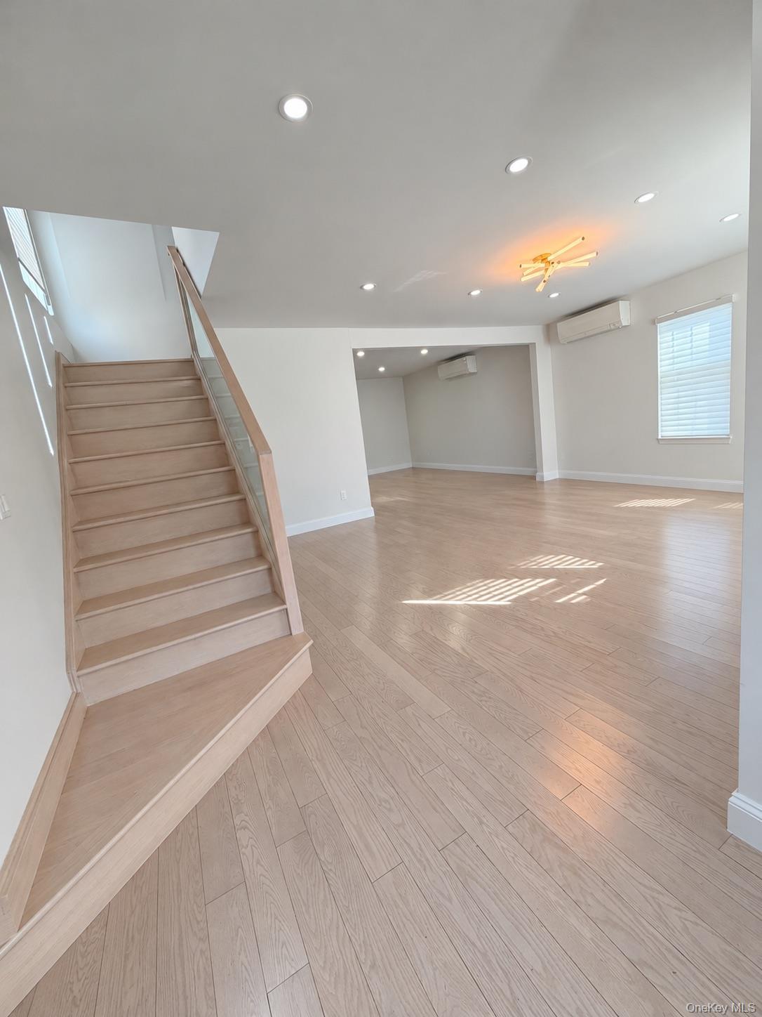 Single Family 23rd Avenue Queens, NY 11357, MLS-1061756-8