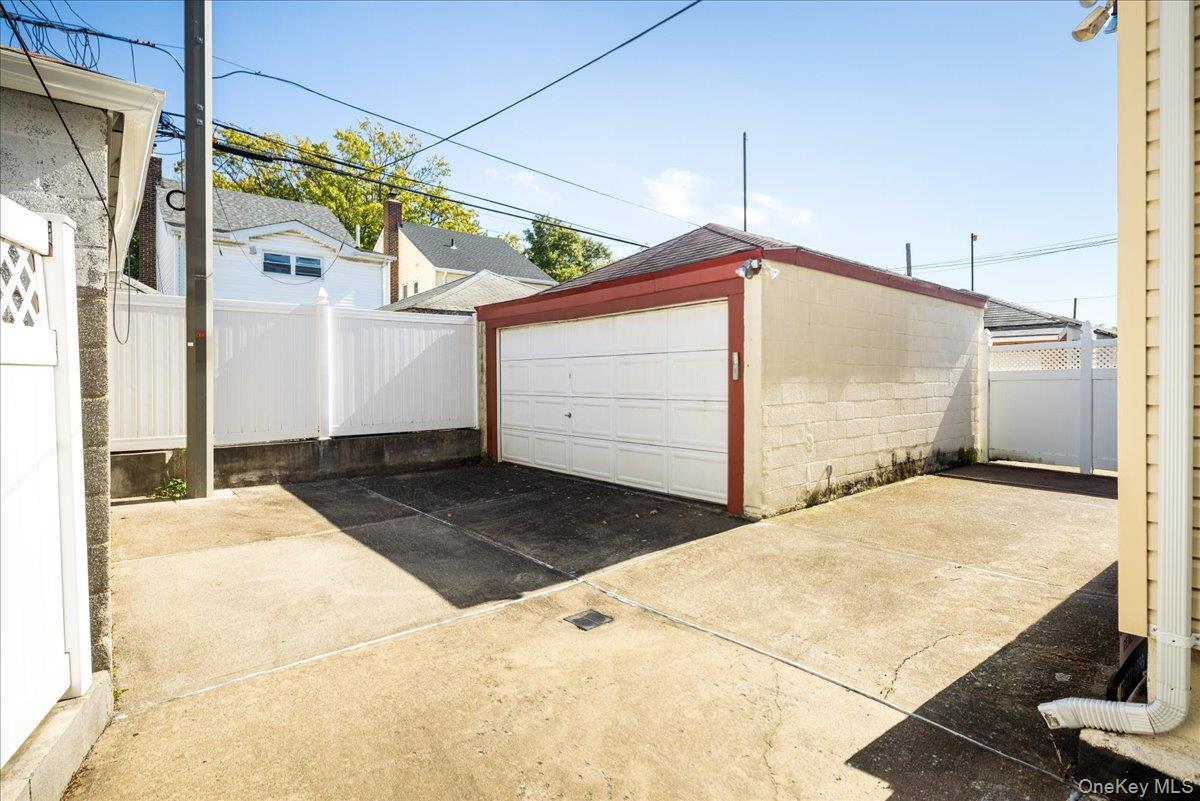 Single Family 172nd Street Queens, NY 11358, MLS-1061805-32