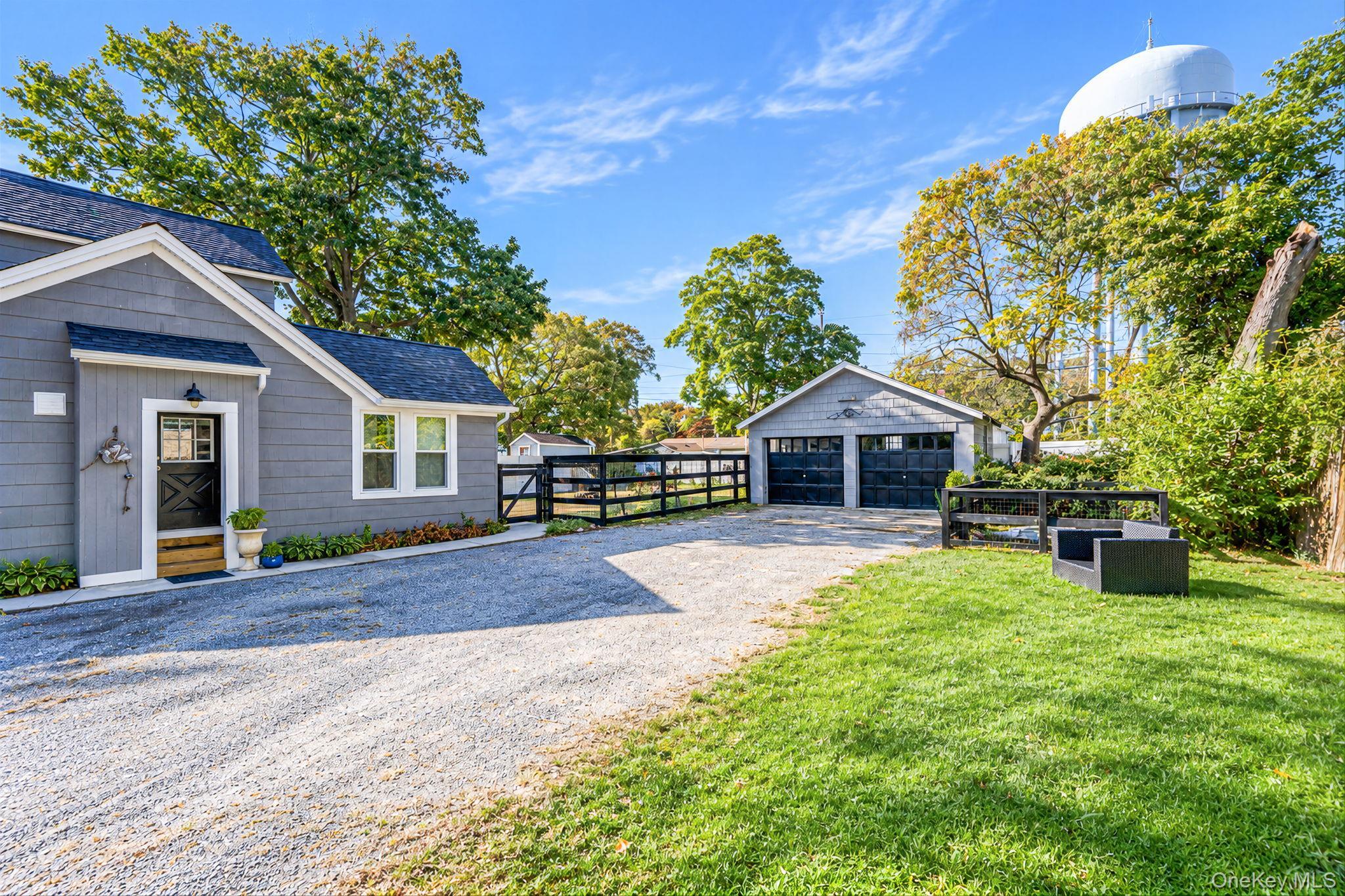 Single Family Nottingham Avenue  Suffolk County, NY 11772, MLS-1061874-5