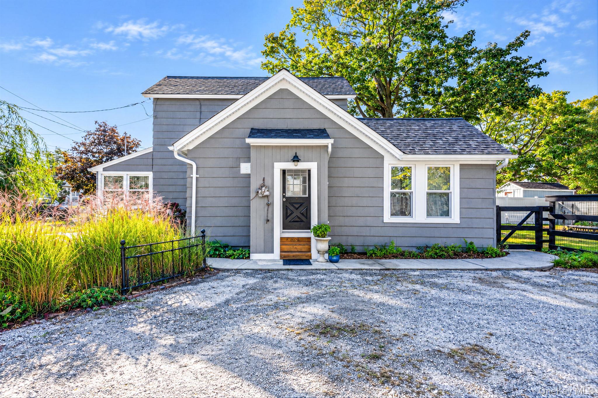 Single Family Nottingham Avenue  Suffolk County, NY 11772, MLS-1061874-6