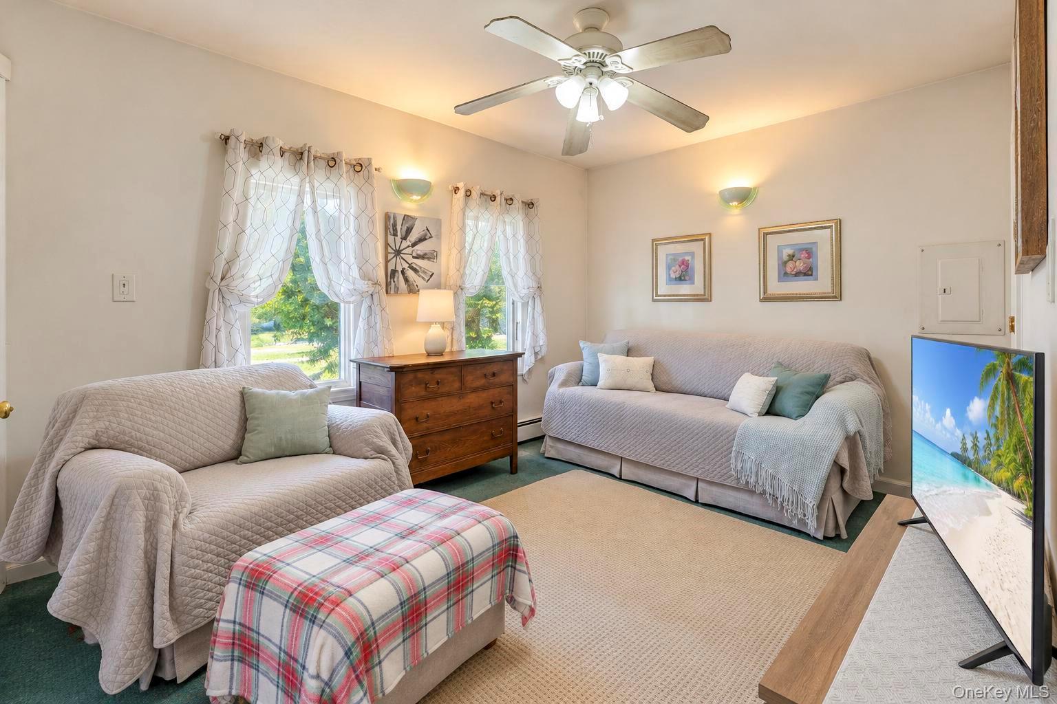 Single Family Hart Avenue Suffolk County, NY 11901, MLS-1062200-13