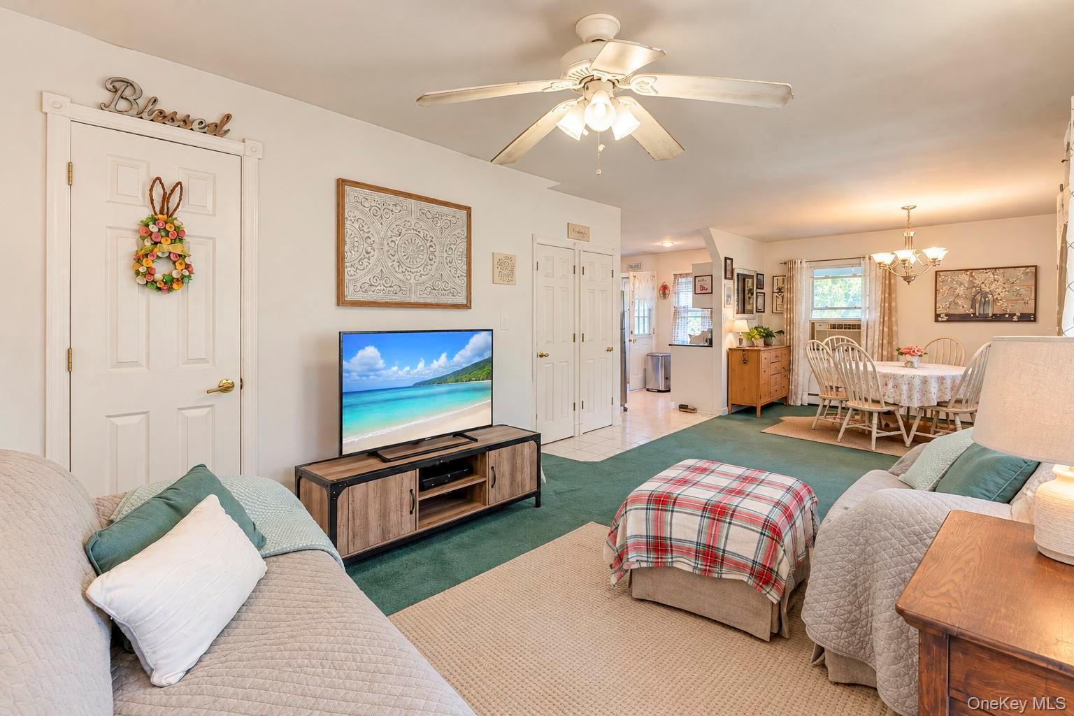 Single Family Hart Avenue Suffolk County, NY 11901, MLS-1062200-15