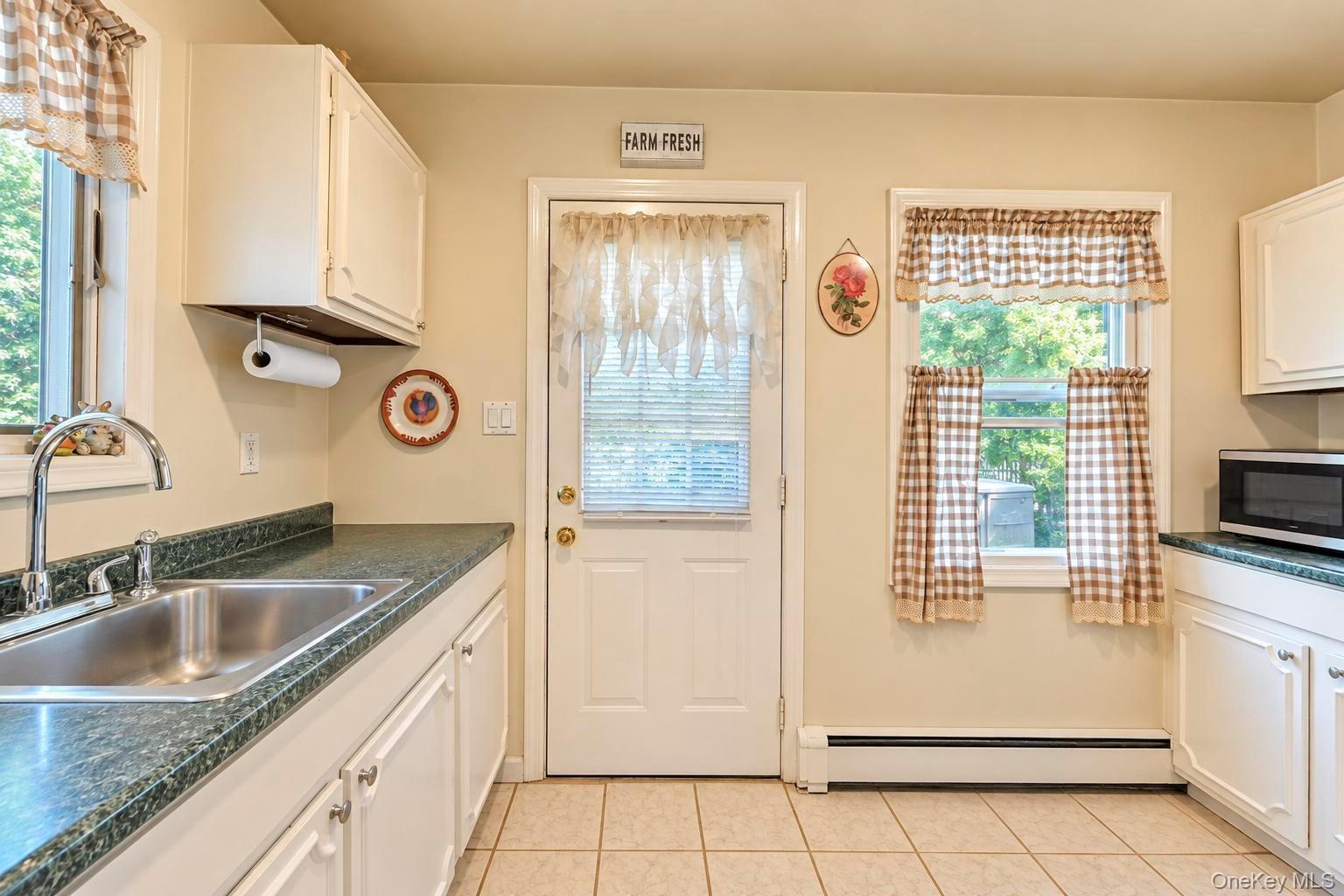 Single Family Hart Avenue Suffolk County, NY 11901, MLS-1062200-24