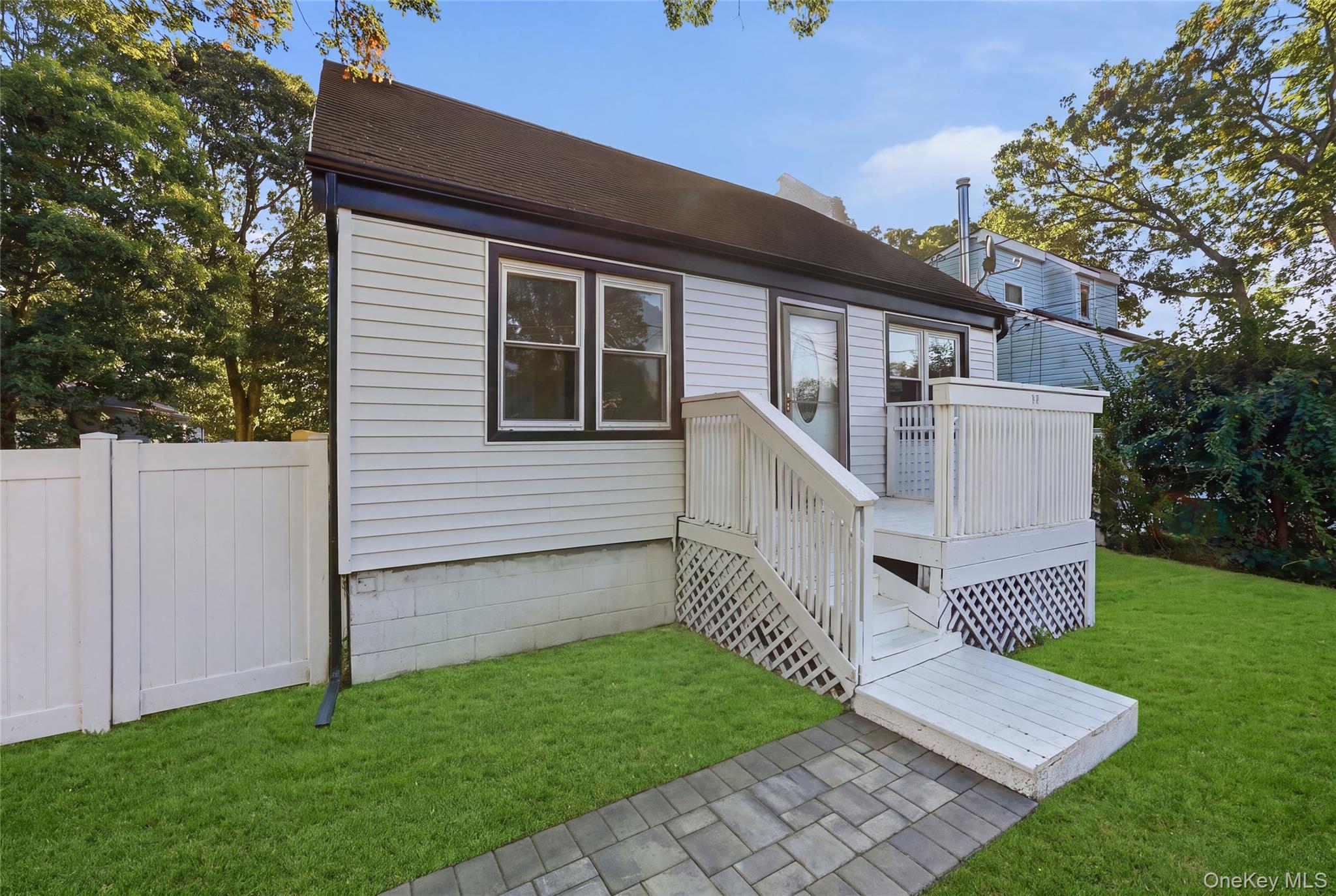 Single Family George Drive Suffolk County, NY 11950, MLS-1062229-3