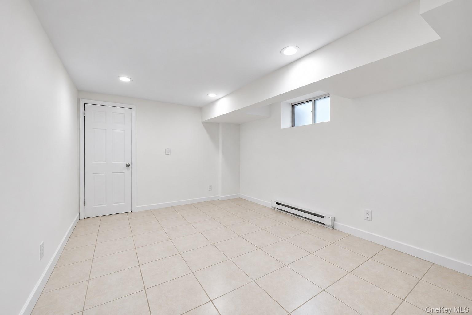 Single Family Powells Cove Boulevard Queens, NY 11357, MLS-1062273-14