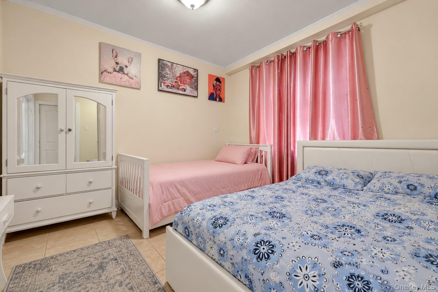 Single Family Powells Cove Boulevard Queens, NY 11357, MLS-1062273-9