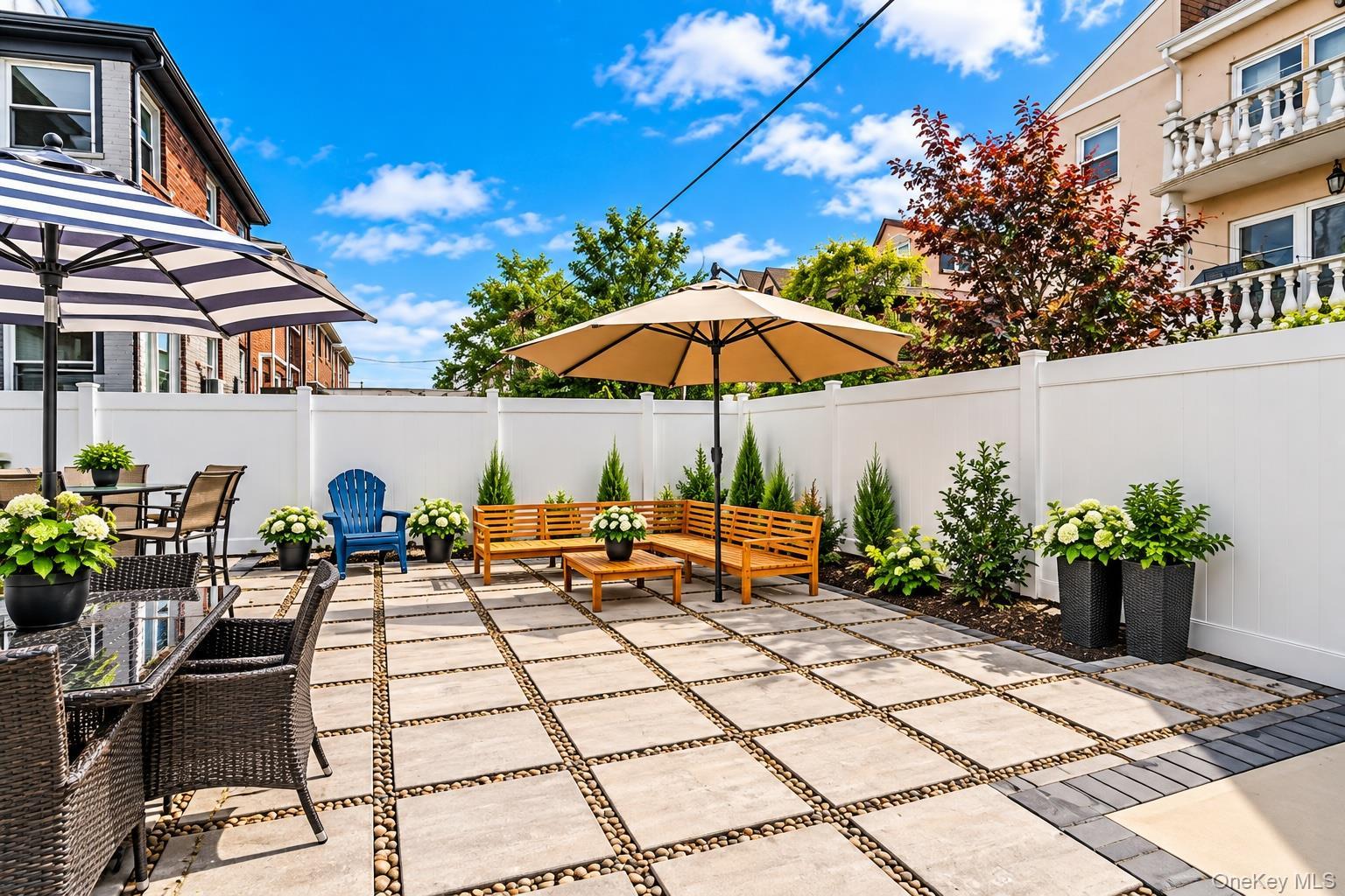 Single Family Beach 127th Street  Queens, NY 11694, MLS-1062328-16