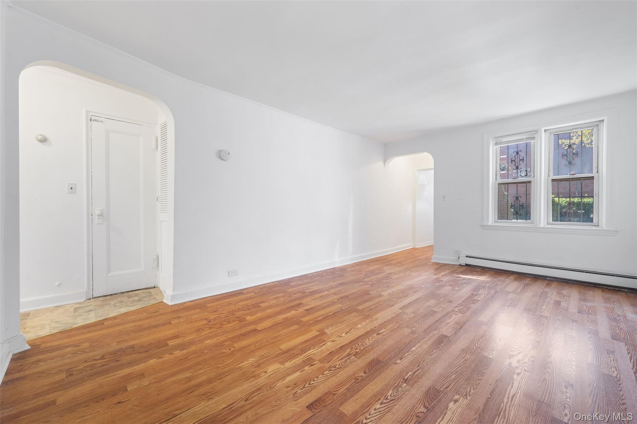Single Family Hone Avenue Bronx, NY 10461, MLS-1062413-11