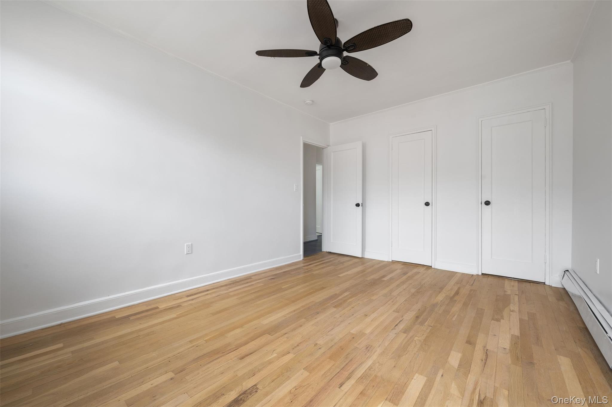 Single Family Hone Avenue Bronx, NY 10461, MLS-1062413-7