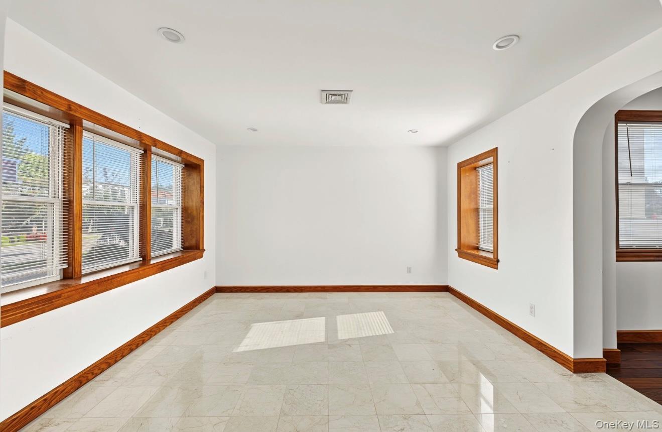 Single Family North Drive Queens, NY 11357, MLS-1062651-12
