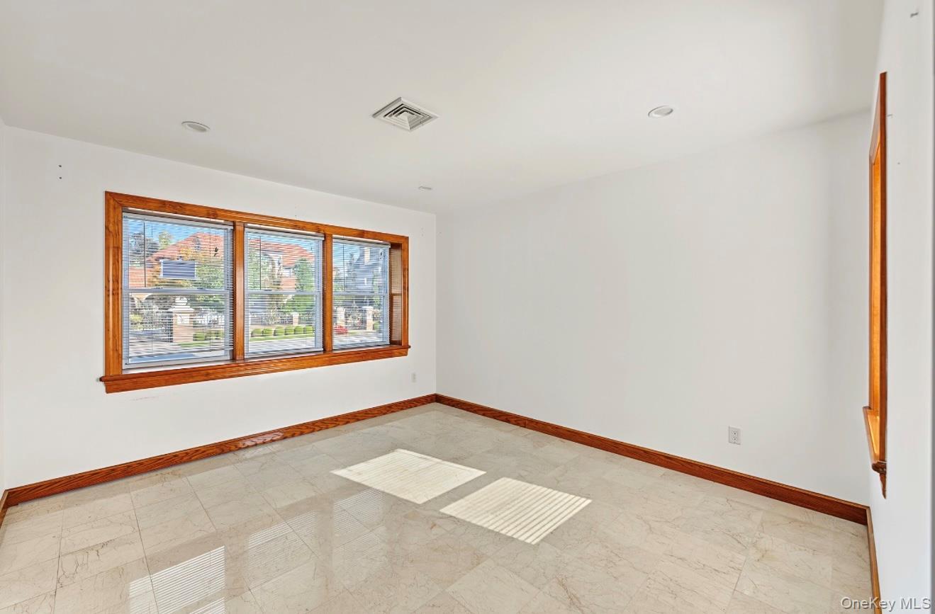 Single Family North Drive Queens, NY 11357, MLS-1062651-13