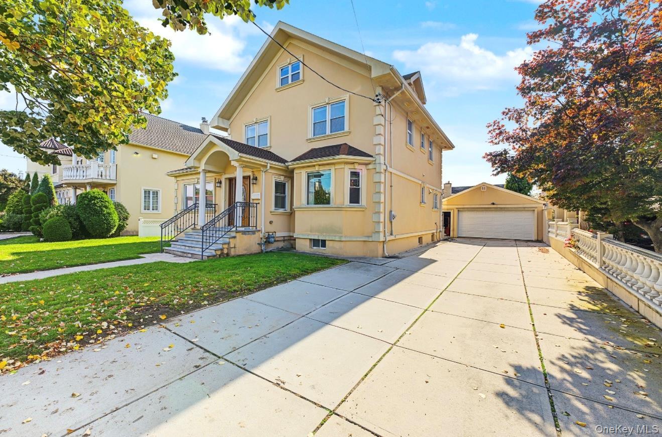 Single Family North Drive Queens, NY 11357, MLS-1062651-2