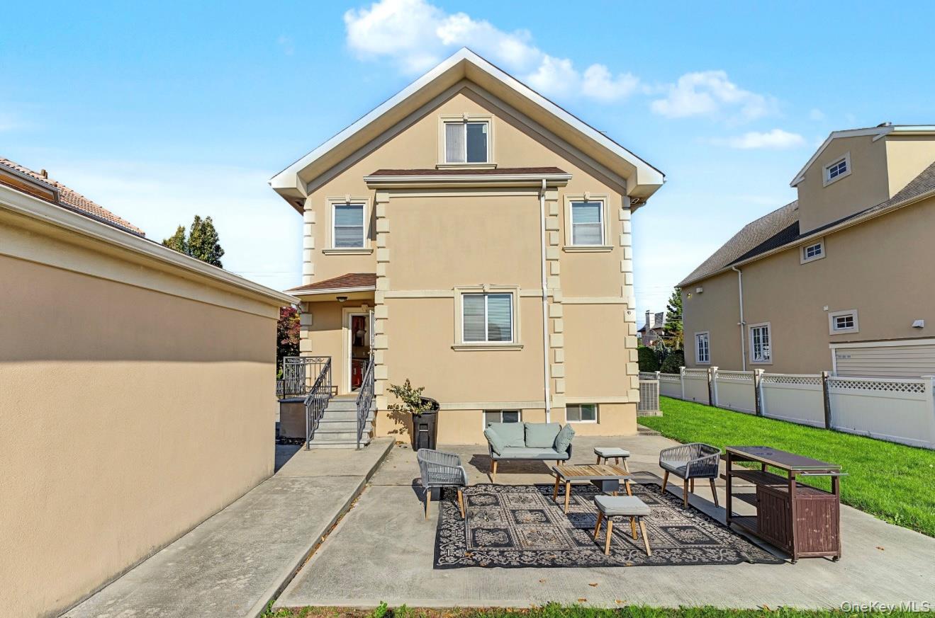 Single Family North Drive Queens, NY 11357, MLS-1062651-35