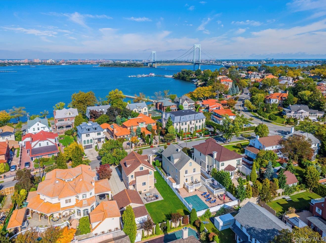 Single Family North Drive Queens, NY 11357, MLS-1062651-39