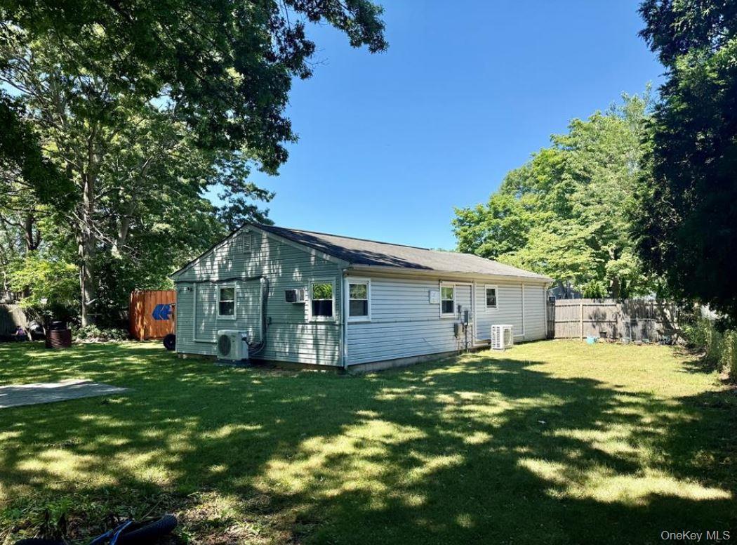 Single Family Palmer Street  Suffolk County, NY 11717, MLS-1063182-17