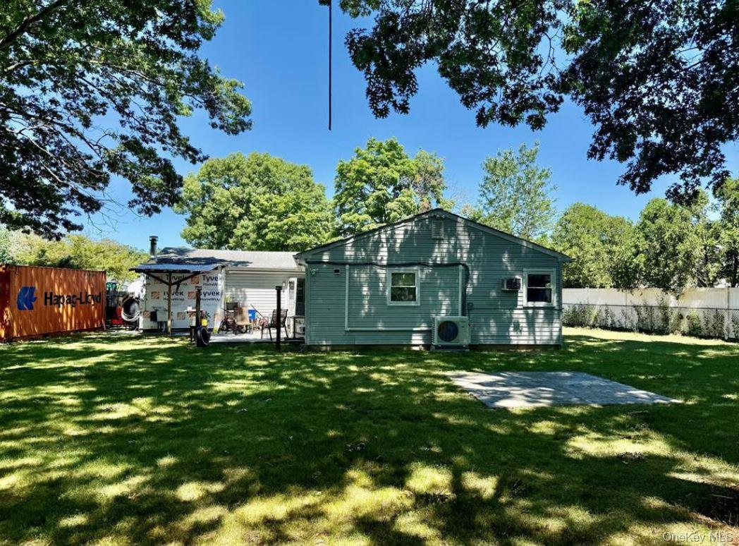 Single Family Palmer Street  Suffolk County, NY 11717, MLS-1063182-18