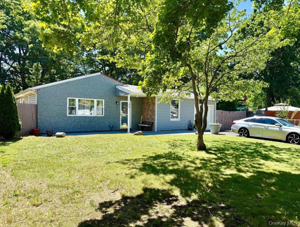 Single Family Palmer Street  Suffolk County, NY 11717, MLS-1063182-2