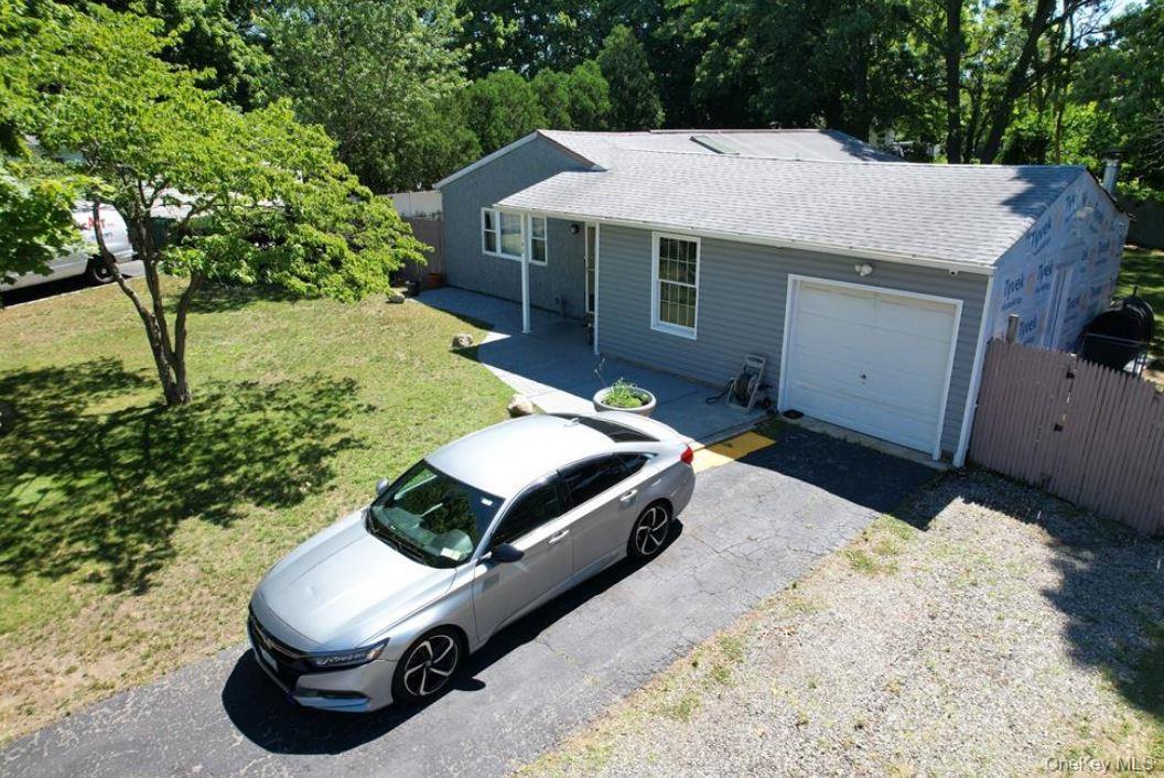 Single Family Palmer Street  Suffolk County, NY 11717, MLS-1063182-21