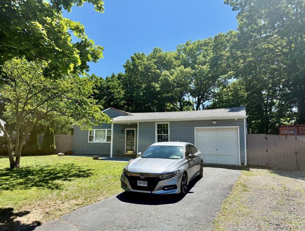 Single Family Palmer Street  Suffolk County, NY 11717, MLS-1063182-24