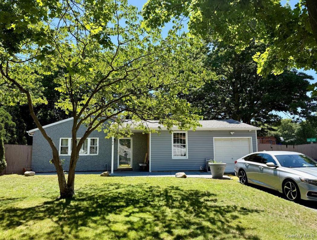 Single Family Palmer Street  Suffolk County, NY 11717, MLS-1063182-3
