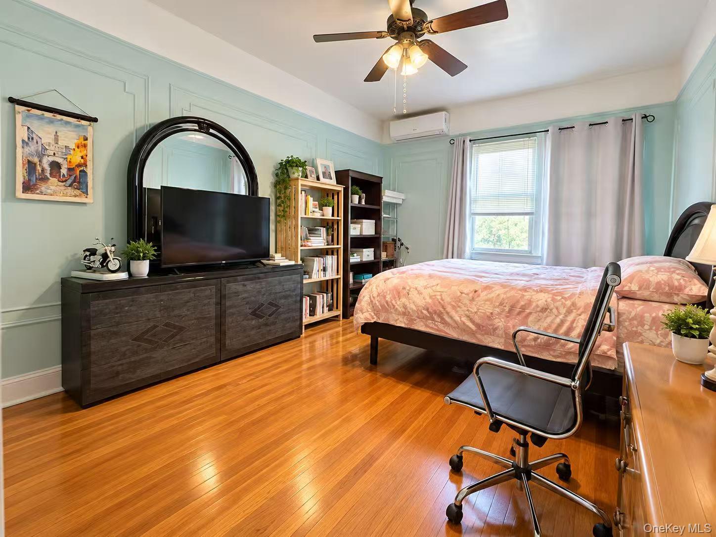 Single Family 58th Avenue Queens, NY 11355, MLS-1063253-10